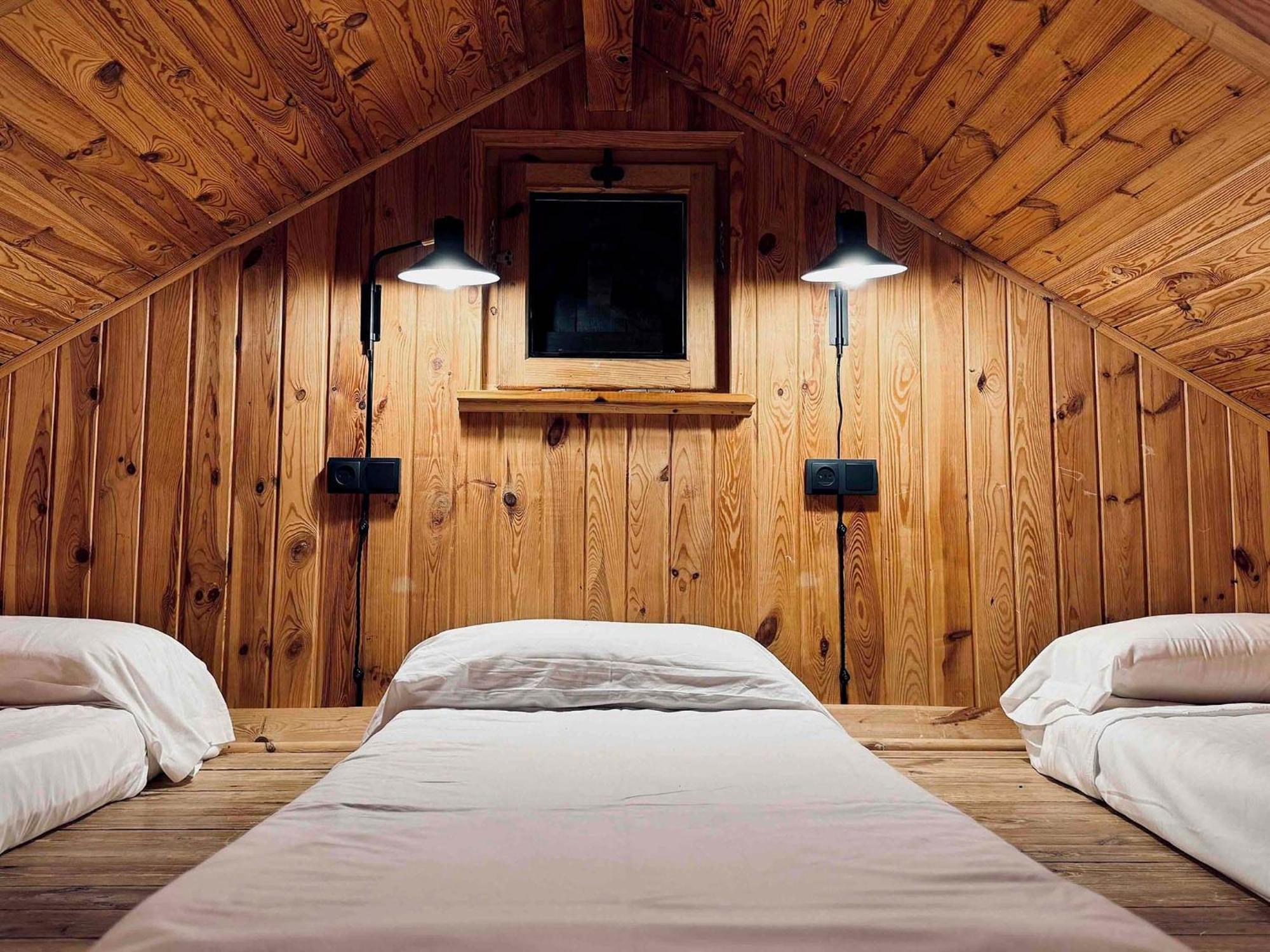 Basecamps Cerdanya Hotel Caixans Kamer foto