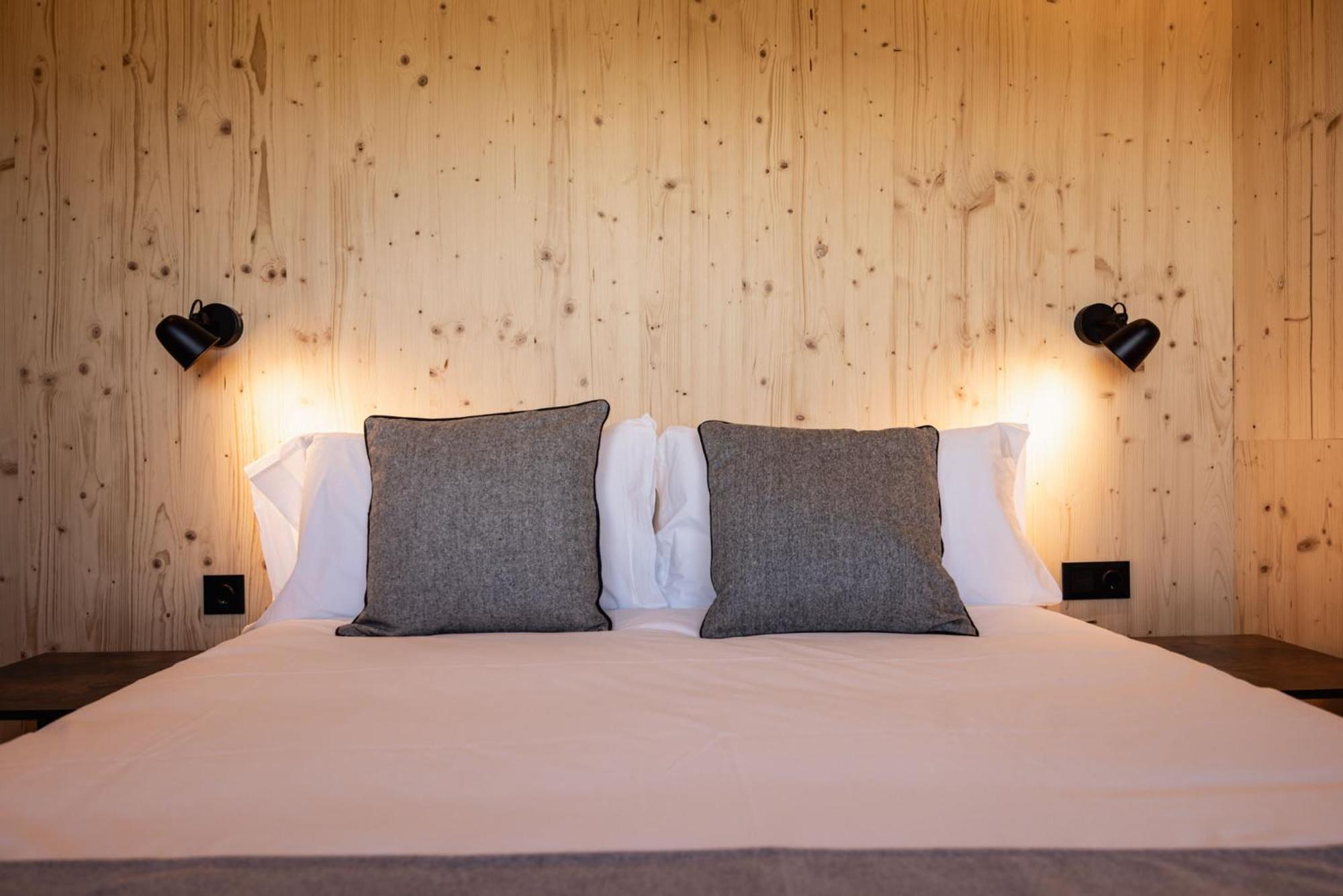 Basecamps Cerdanya Hotel Caixans Kamer foto
